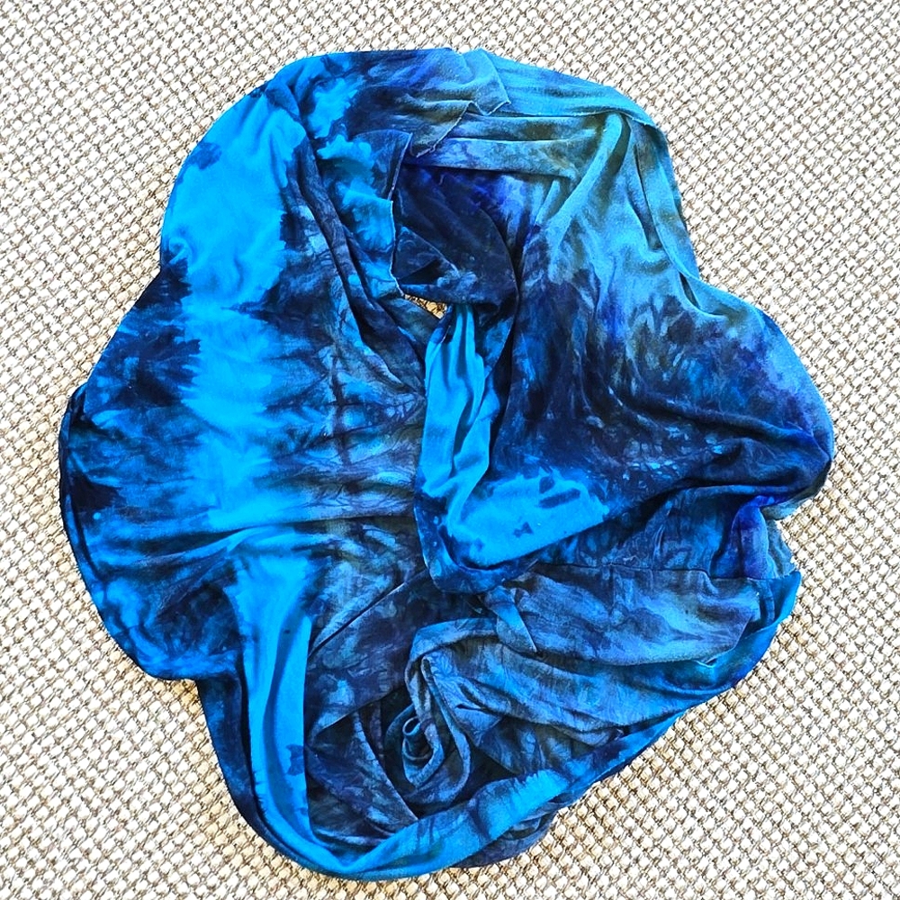 Infinity Scarf - Picture 7 of 7
